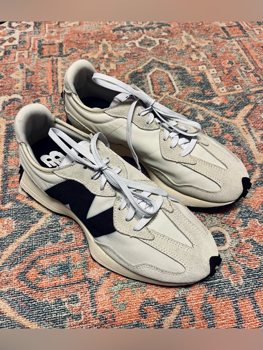 New Balance 327 Women’s Platform Sneakers - Picture 4 of 13
